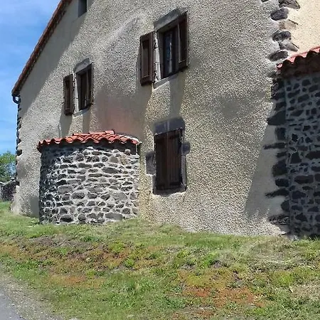 Дом отдыха Chez Prenoncaou Domeyrat