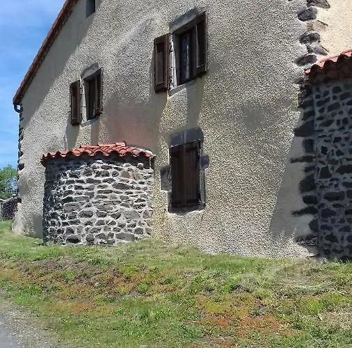 Дом отдыха Chez Prenoncaou Domeyrat